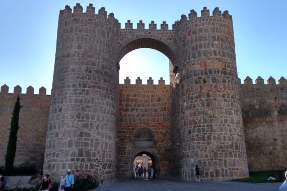 Puerta del Alcázar en Ávila